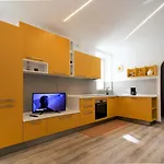 Tucano By Interhome * Луино